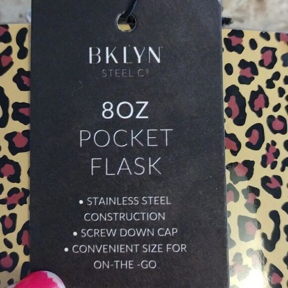 Gold Leopard Print 8oz Stainless Steel Pocket Drinking Flask NWT - Picture 6 of 11